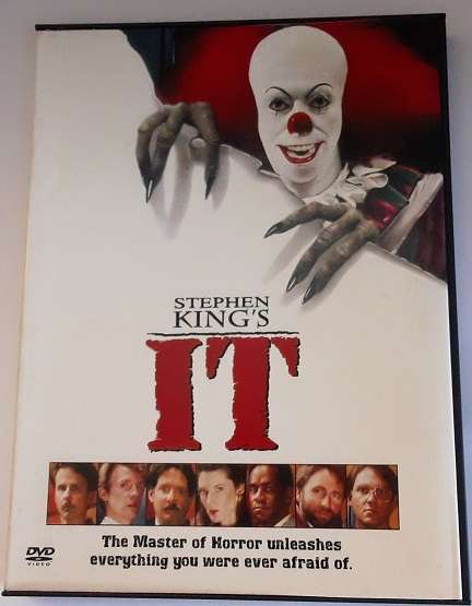 DVD movie  :  IT - good condition