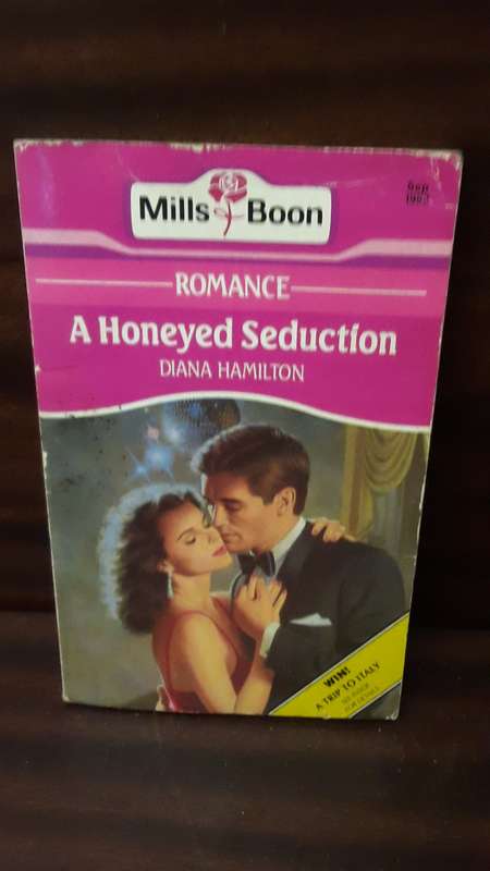 Book -  A Honeymoon Seduction , Diana Hamilton