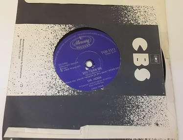 Vinyl Record  - 7" ,  Dr HOOK Baby makes the blue jeans talk - good condition