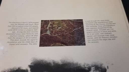 Tornado April 3 , 1974  photo's
