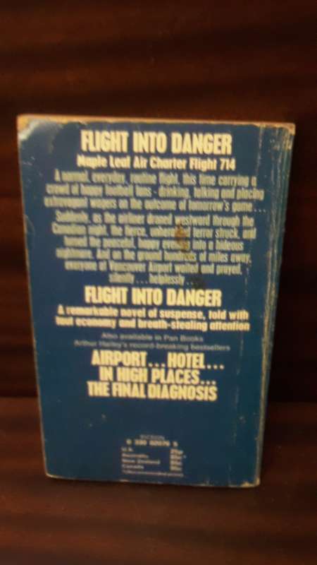 Book - Flight into danger , Castle Hailey