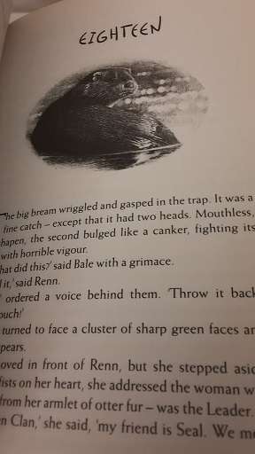 Book : Outcast , Cronicles of Ancient Darkness - Michelle Paver