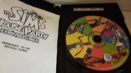 PC DVD ROM  - The SIMS  House party Expansion Pack