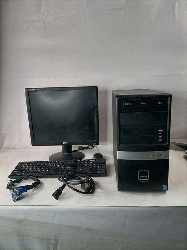 Proline Computer with screen , power cable , mouse , VGA Cable & keyboard
