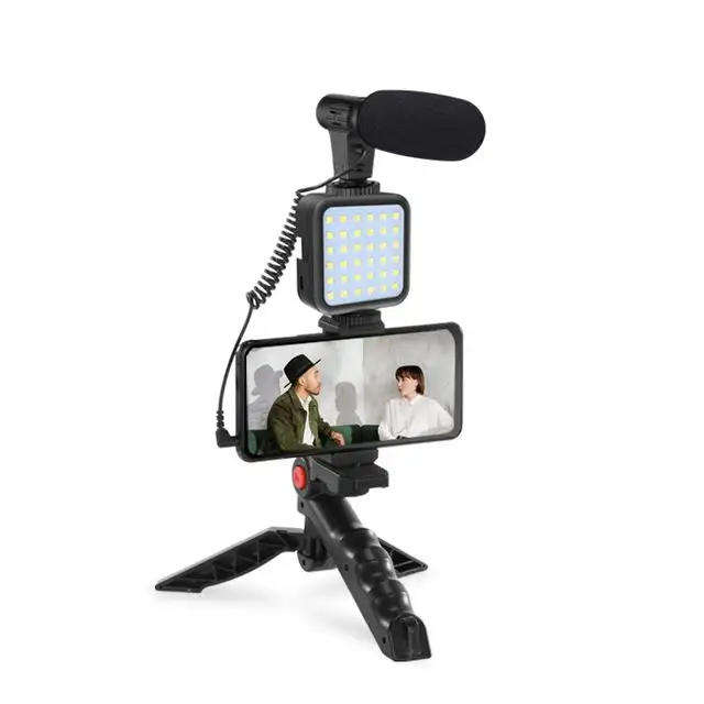 2 unit vlogging kit with video light