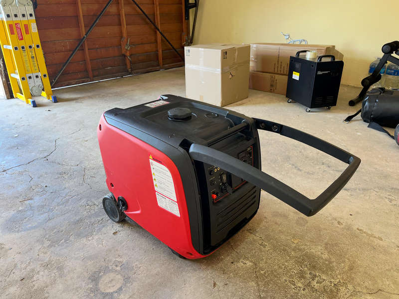 Red Rhino Dual Fuel Inverter Generator