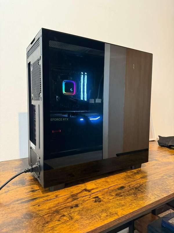 Custom Build gaming PC