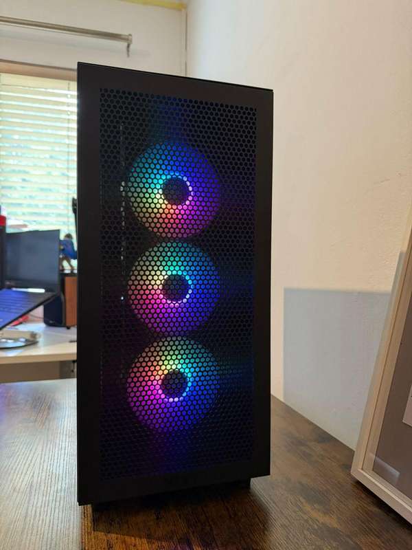 Custom Build gaming PC