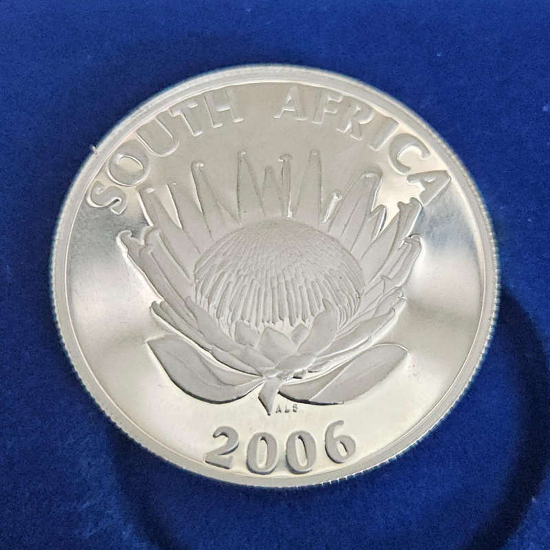 2006 SA Protea: Desmond Tutu -1984 Nobel Laureate - Nobel Prize Winners series
