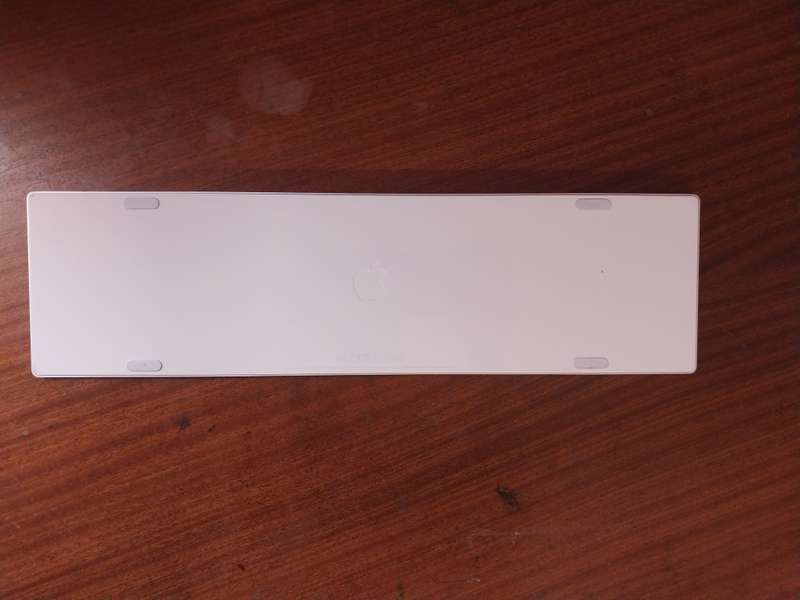 WIRELESS APPLE MAGIC KEYBOARD A1843 MODEL