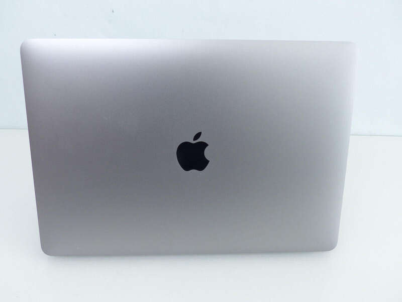 Apple MacBook Air 13" M1 Chip | 256GB SSD | Space Grey 2020 Model