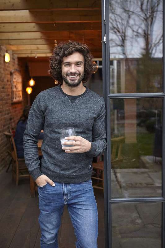 Joe's Family Food: 100 Delicious, Easy Recipes to Enjoy Together by Joe Wicks