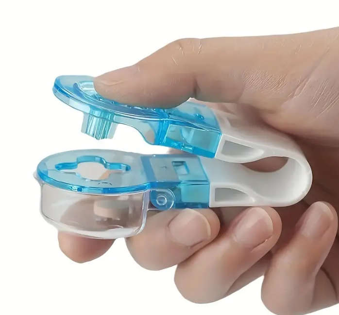 2-Pack Portable Pill Dispenser Cutter, Easy-to-Use Medication Tablet Splitter,  Pill Organizer