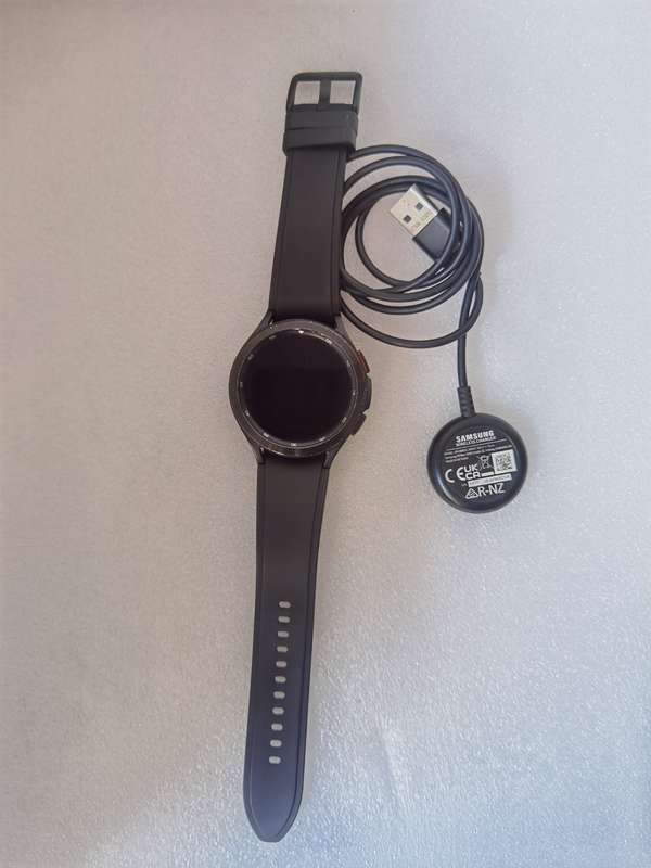 samsung watch SM-R890