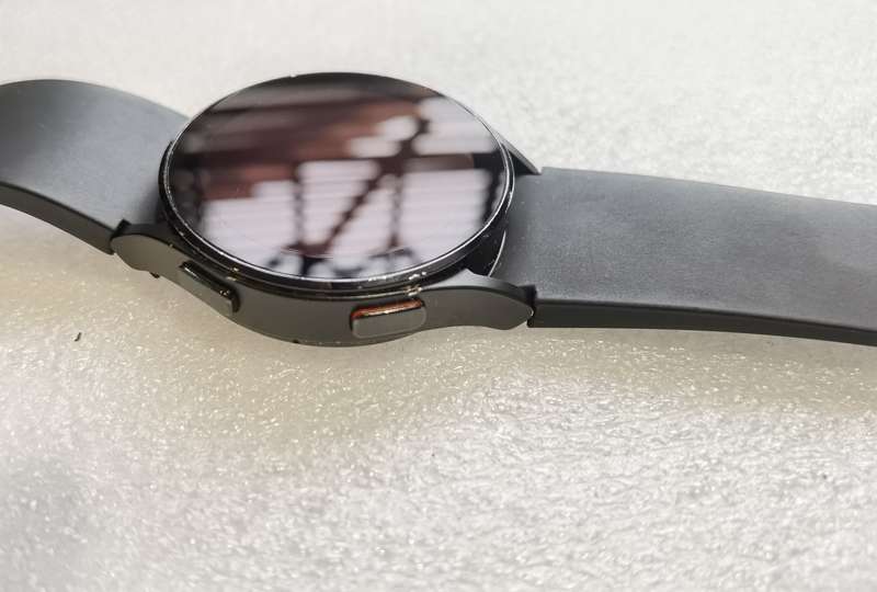 Samsung watch RM-R860 40MM