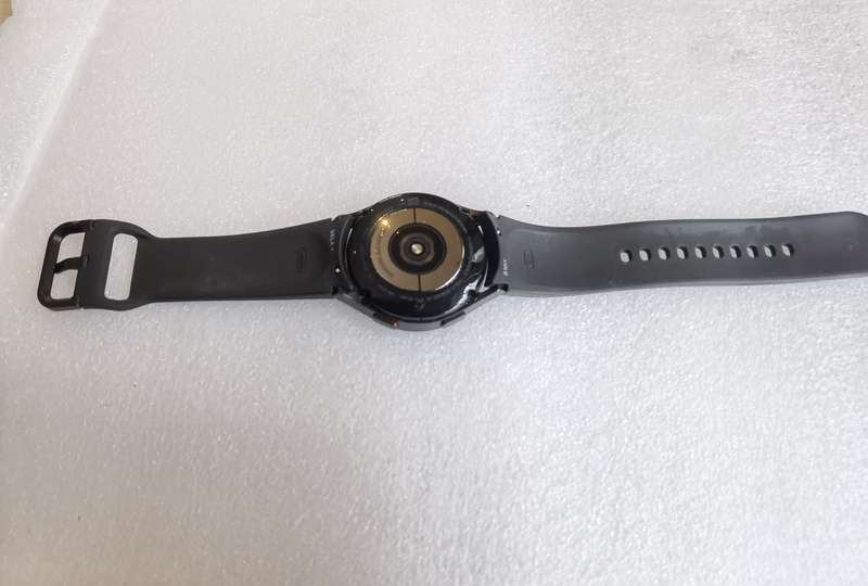 Samsung watch RM-R860 40MM