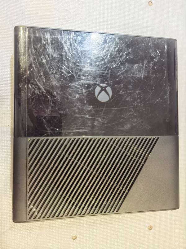 Xbox 360 E