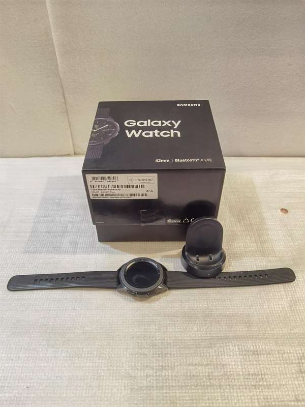 SAMSUNG WATCH SM-R815F