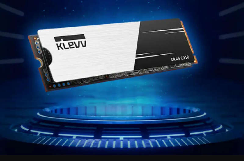 2TB KLEVV CRAS C910 M.2 NVMe PCIe Gen4x4 Internal SSD with Heatsink (SEALED)
