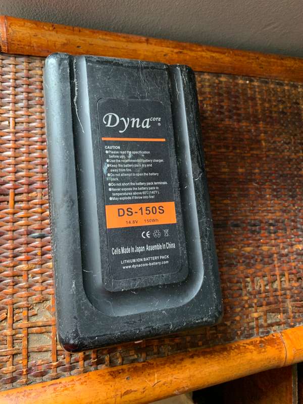 V Lock Battery
