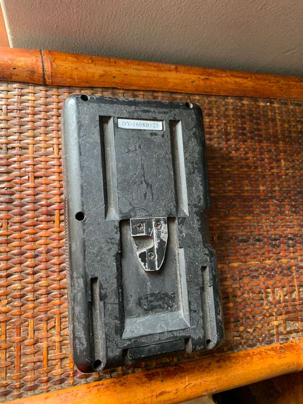 V Lock Battery