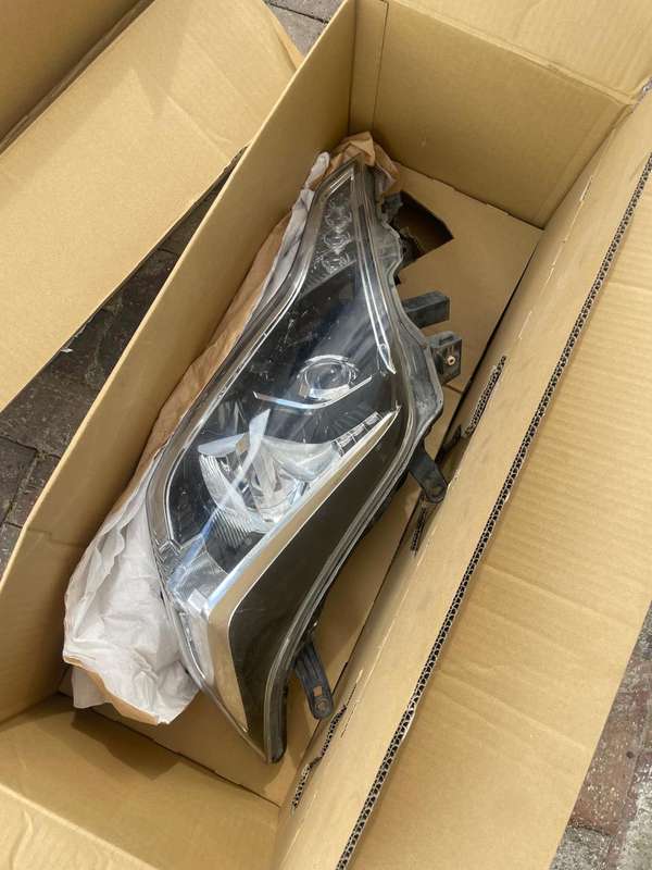 Prado VX 2015 Lights