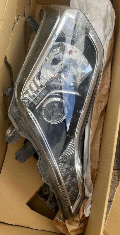 Prado VX 2015 Lights