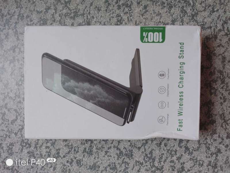 FAST WIRELESS CHARGER