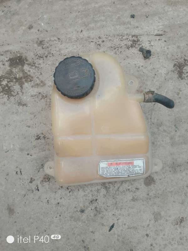 Ssangyong korando water bottle