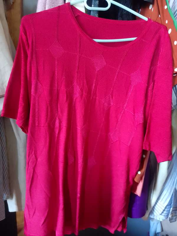 Bulk clothing (Bid per box)