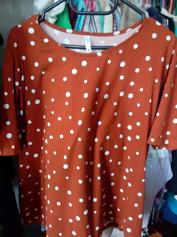 Bulk clothing (Bid per box)
