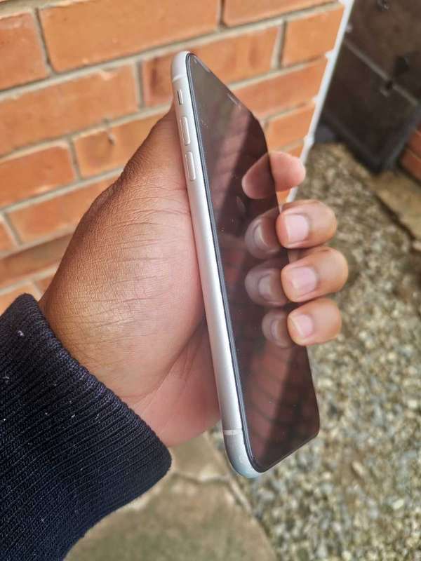 Iphone xr 64gig