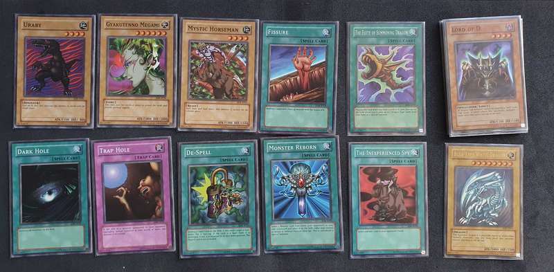Yu-Gi-Oh - Kaiba Starter Deck Complete released early 2002