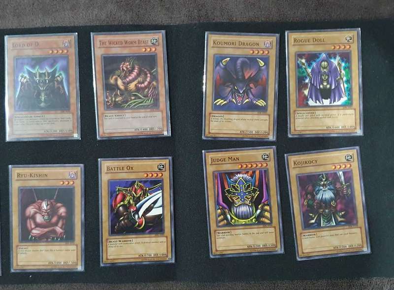 Yu-Gi-Oh - Kaiba Starter Deck Complete released early 2002