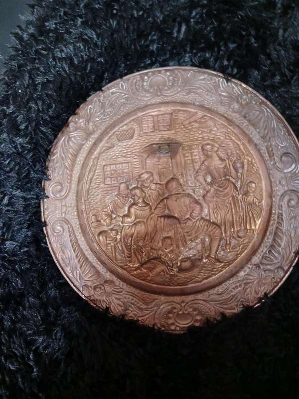 Vintage Brass decorative embossed plates set of four 1 x 57 diameter 2 x 36 diameter and 1 x 30cm d