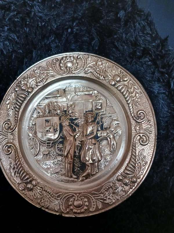 Vintage Brass decorative embossed plates set of four 1 x 57 diameter 2 x 36 diameter and 1 x 30cm d