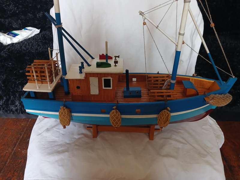 Ornament wood boat 14W x 46L x 40H