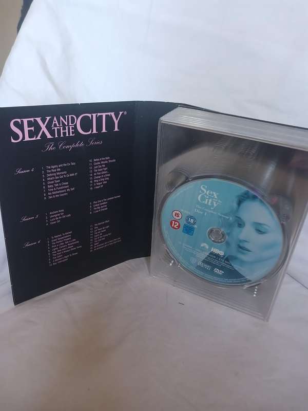 DVD Sex and the City the complete series 18 discs