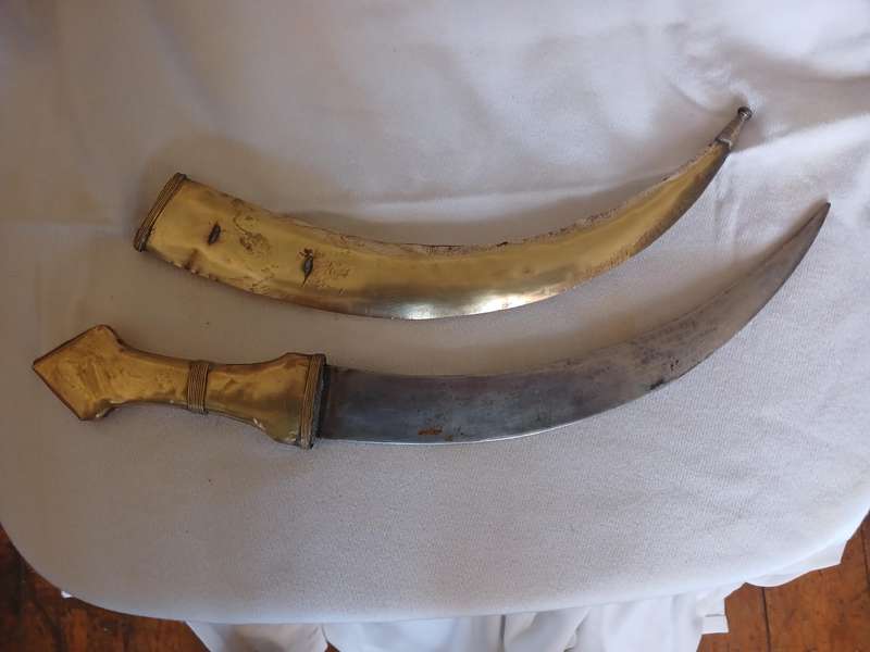 Vintage Brass engrave dagger with sheaf 40cm long