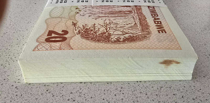 100x Zimbabwe $20 Notes of 2006 in Sequence Brilliant Unc condition
