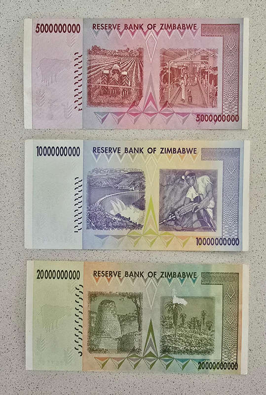 Zimbabwe uncirculated bank notes.5,10 & 20 Billion Dollars.Bid is for all 3 notes