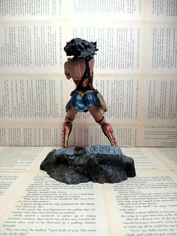 DC Gallery Justice League Movie Wonder Woman Bracelets PVC Figure