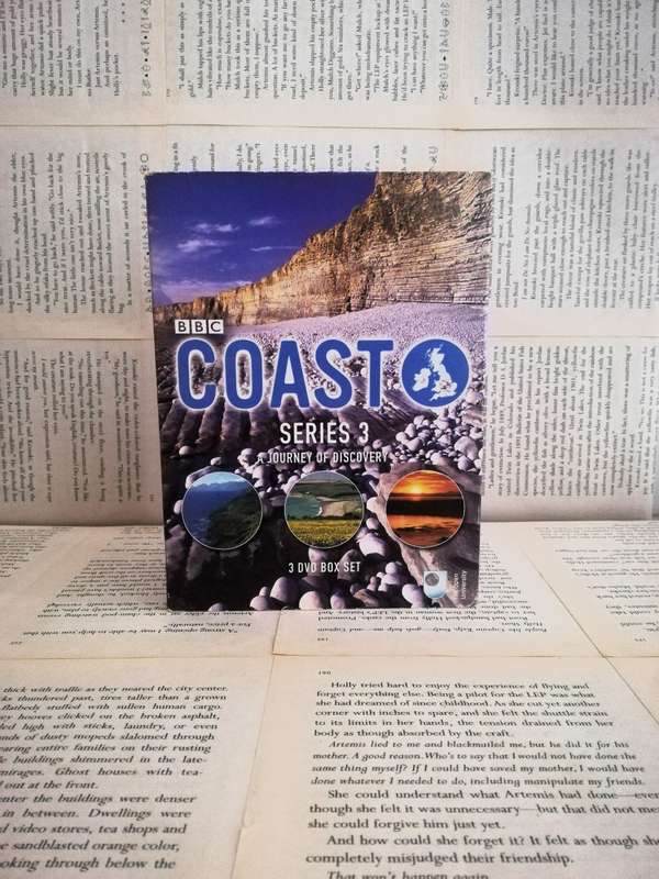 Coast and Beyond Series 3 [DVD]