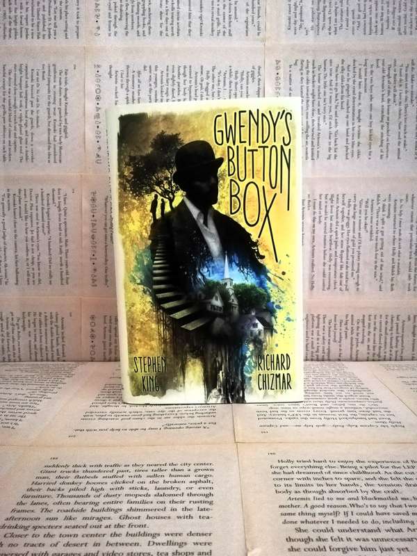Gwendys Button Box by Stephen King and Richard Chicmar