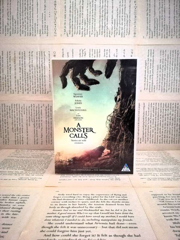 A Monster Calls [DVD]