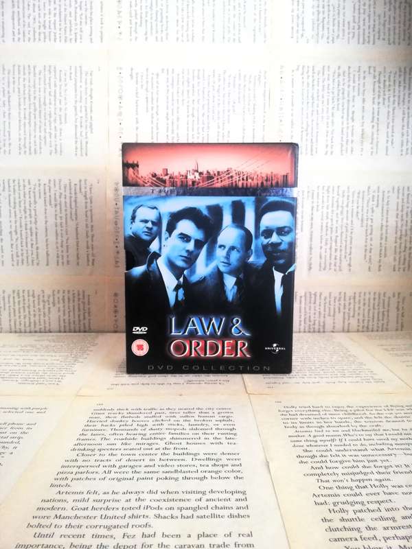 Law and Order Season 1 [DVD]