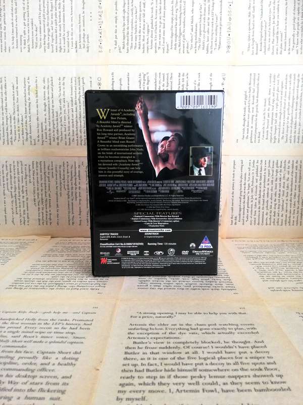 A Beautiful Mind [DVD]