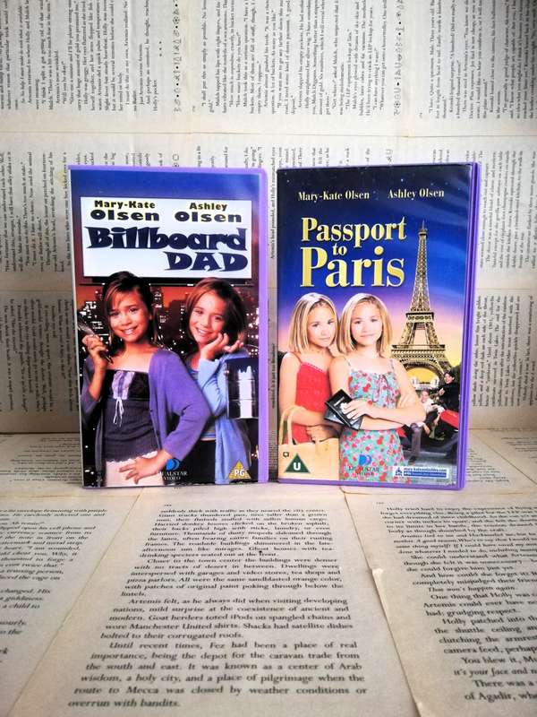 Mary-Kate Olsen and Ashley Olsen Bundle  X 4 - Movie VHS Tape (2000) [VHS]
