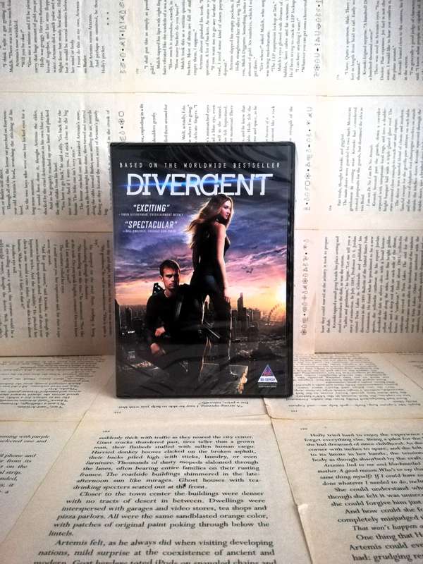Divergent [DVD] [NEW]