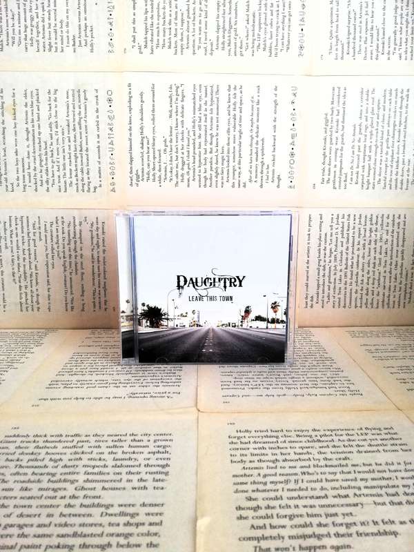Leave this Town - Daughtry [CD]